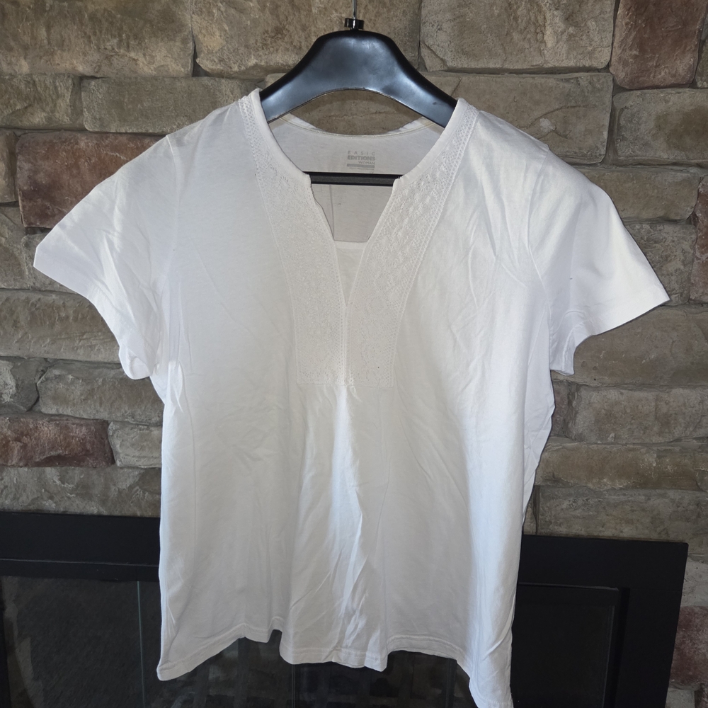 Women's Embroidered Tee